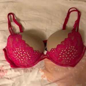 Victoria secret very sexy push-up bra size 36D